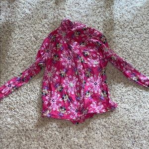 A super cute pink frog pajama set!